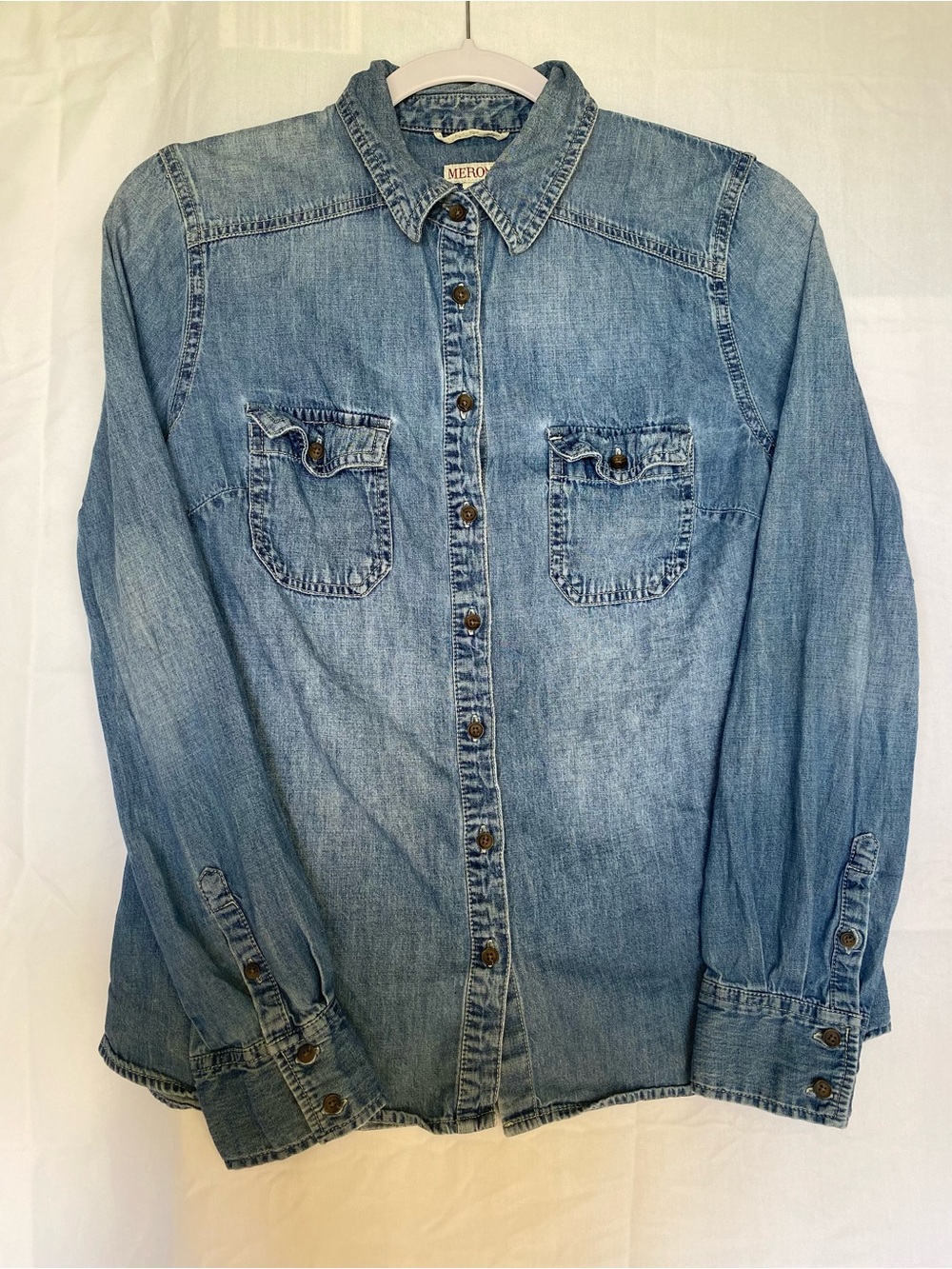 Merona Women's Small Blue Denim Cotton Button-Up Collared Long Sleeve Shirt